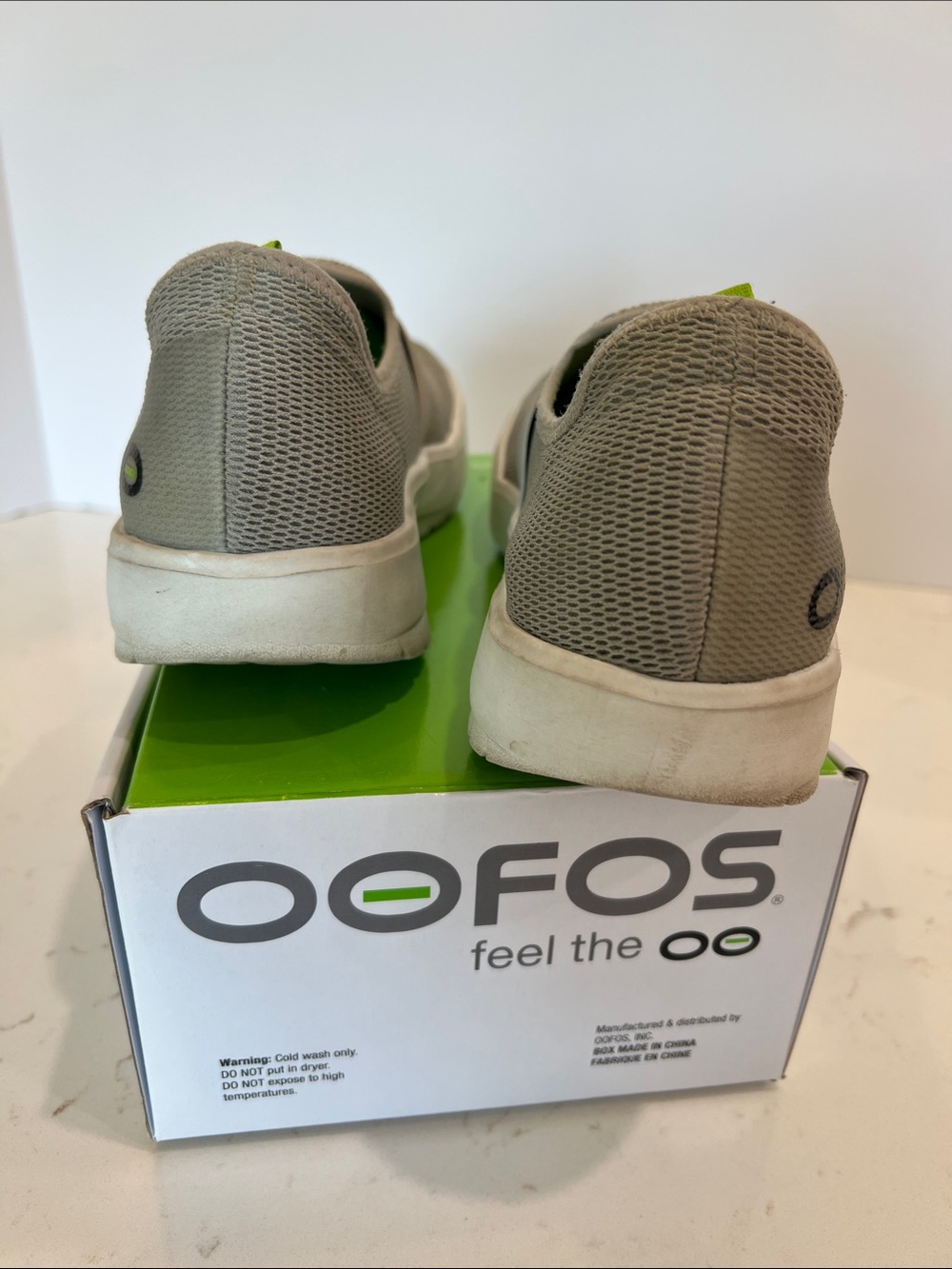 OOFOS OOMG Mesh Low Recovery Slip-On Sneakers Gray White Women’s Size 8 #5070 - Picture 3 of 12